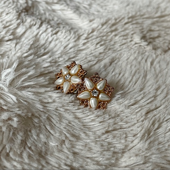 Kate Spade Rose Gold Chantilly Studs - Picture 2 of 5